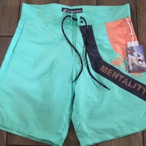 Men’s swim/surf shorts